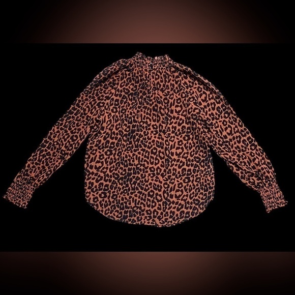 Ann Taylor Loft Petite Leopard Print Smocked Neck Blouse Sz Extra Small Petite - Picture 8 of 16